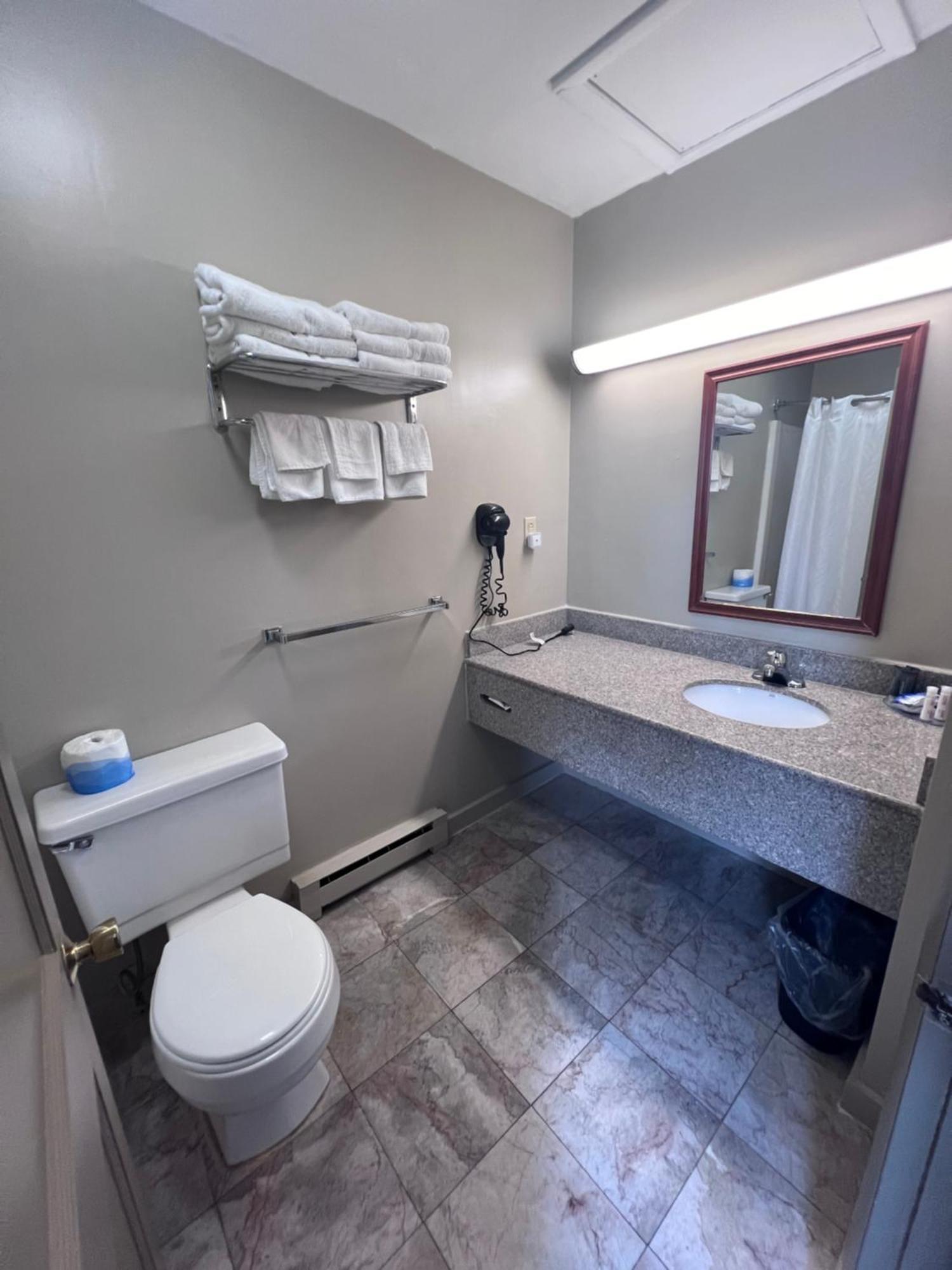 Hotel Rodeway & Hershey